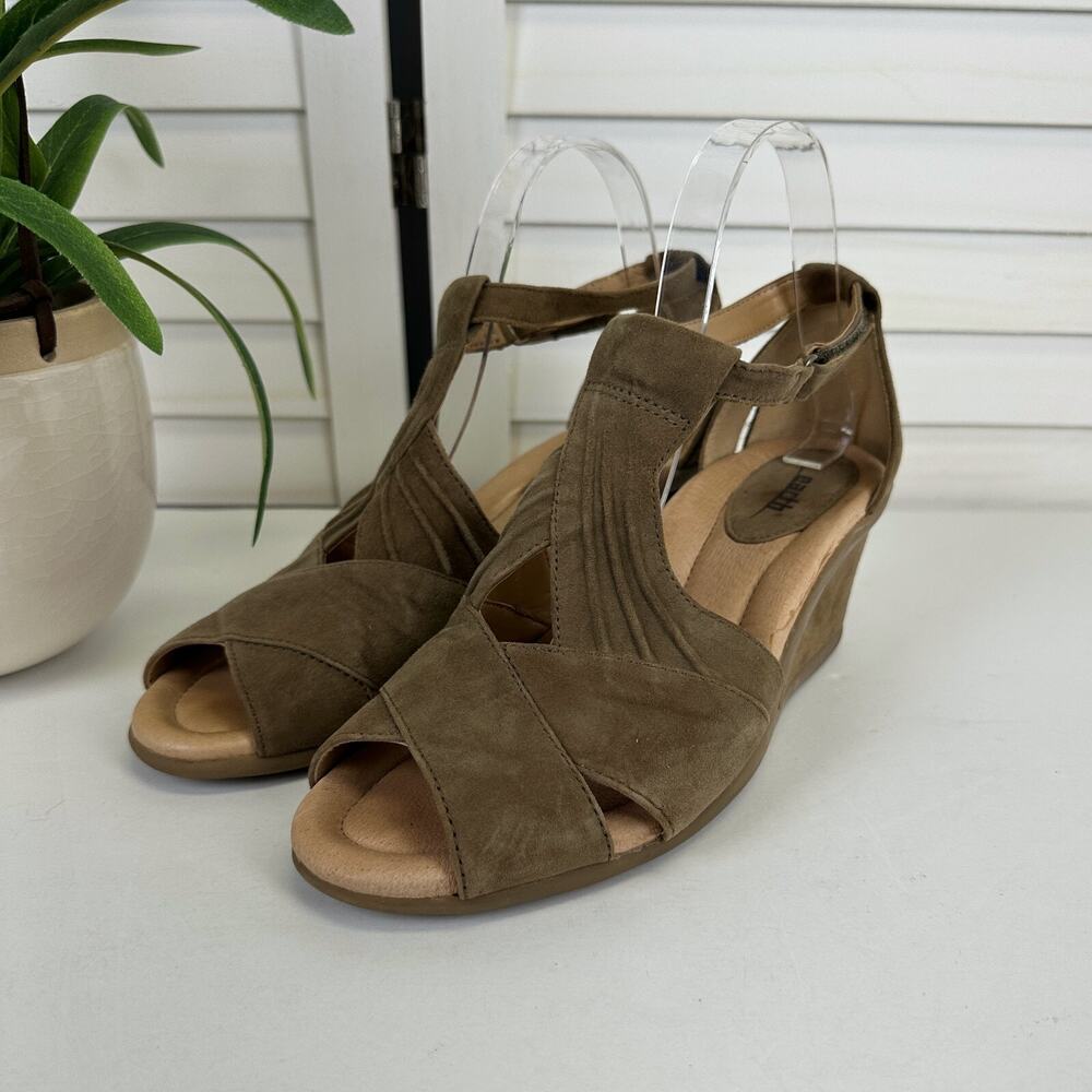 Earth Curvet Suede Leather Wedge Heel Sandals Dark Khaki Comfort Shoe Size 9B